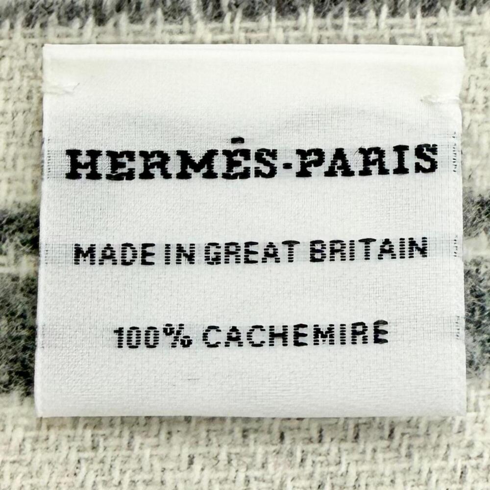HERMES Gray Scarf - Picture 8 of 9